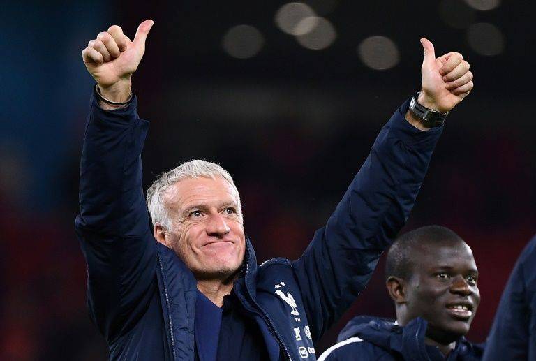 Deschamps renova e comandará França na Copa